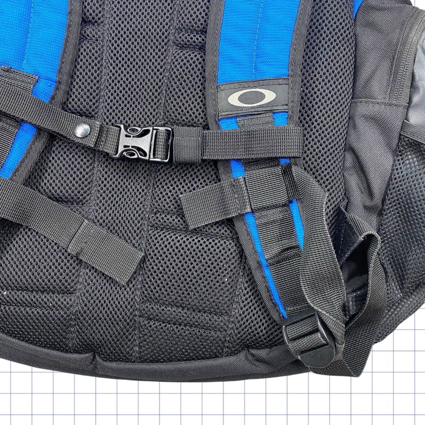 Vintage Oakley Software Geabox Backpack