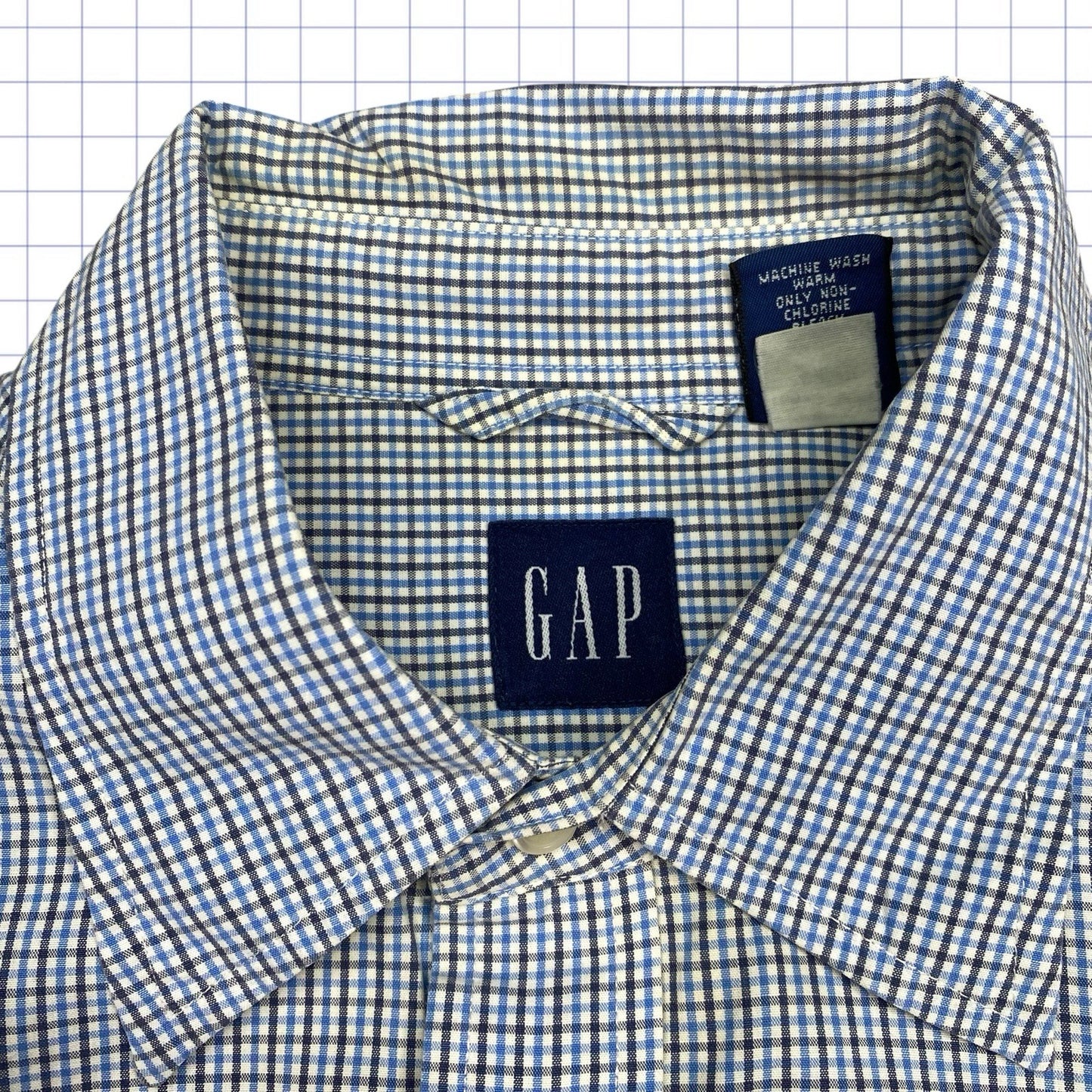 Vintage Gap Gridded Long Sleeve Shirt - M/L