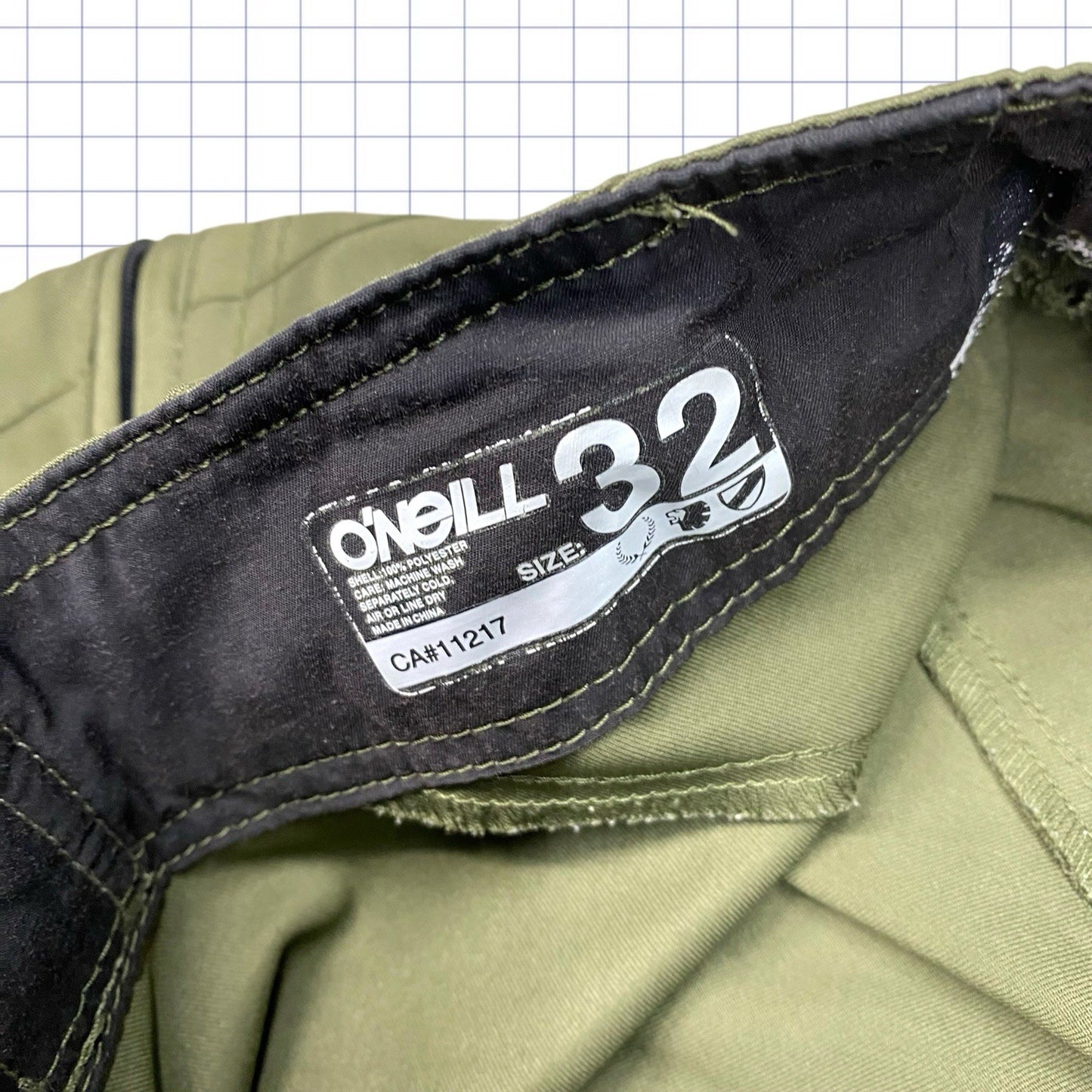 Early 2000s Oneill Board Shorts - 33W