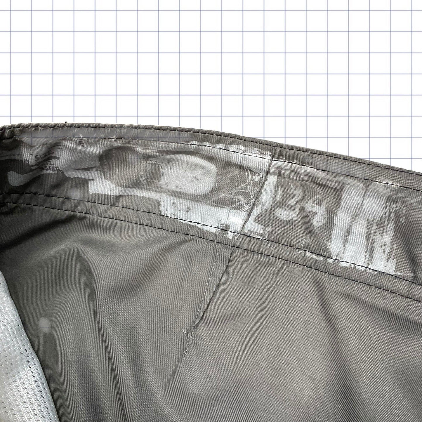 Early 2000s Oakley Board Shorts - 33W