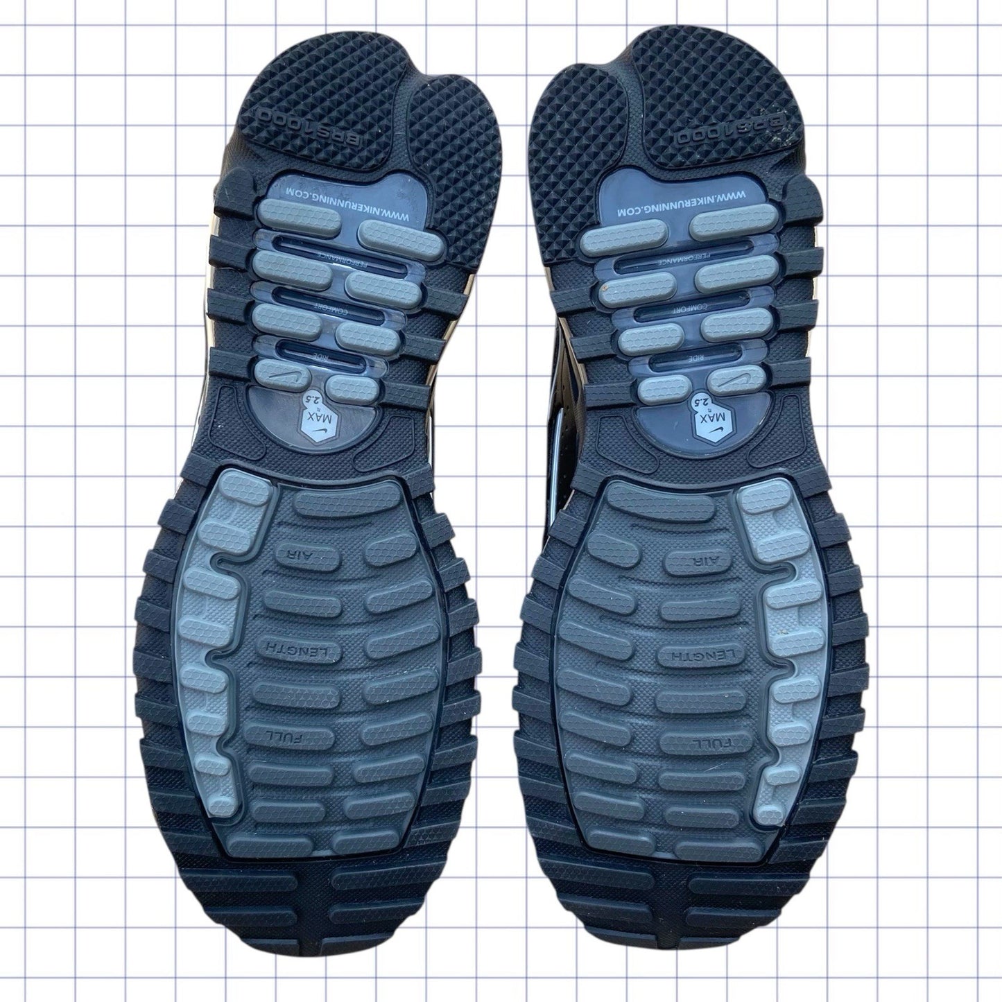 NIKE Air Max TL 2.5 - UK 7