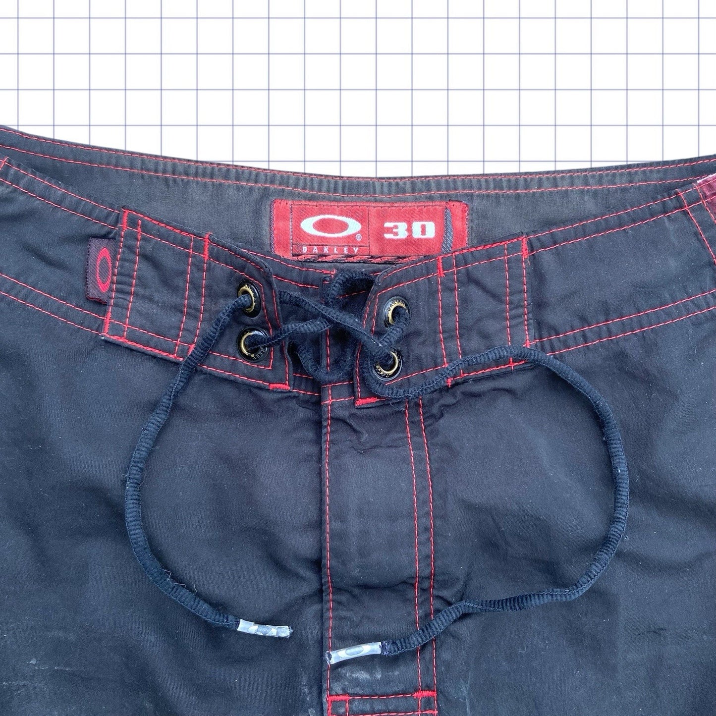 Vintage Oakley Flame Skull Board Shorts - 30W