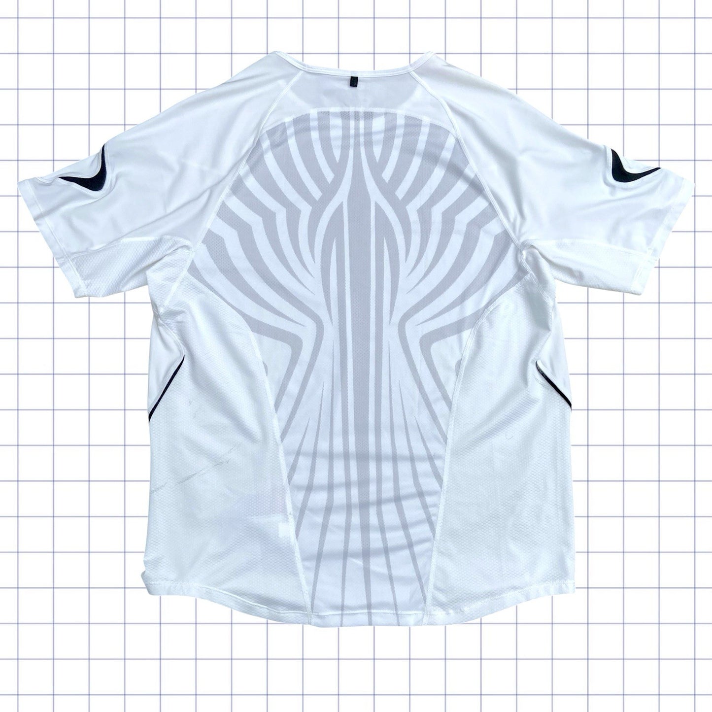 2000s Nike Sphere Tribal Tshirt - L