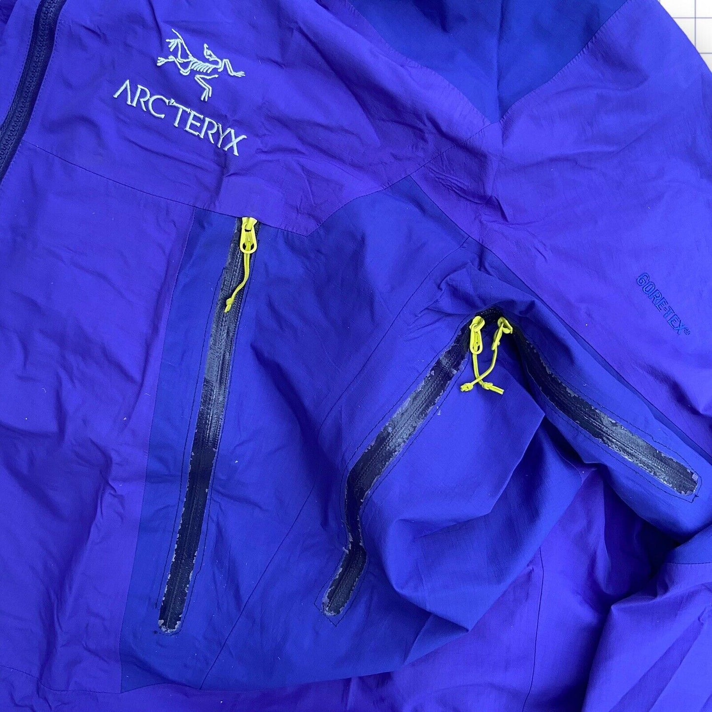 Arcteryx GoreTex Jacket 2011 - M