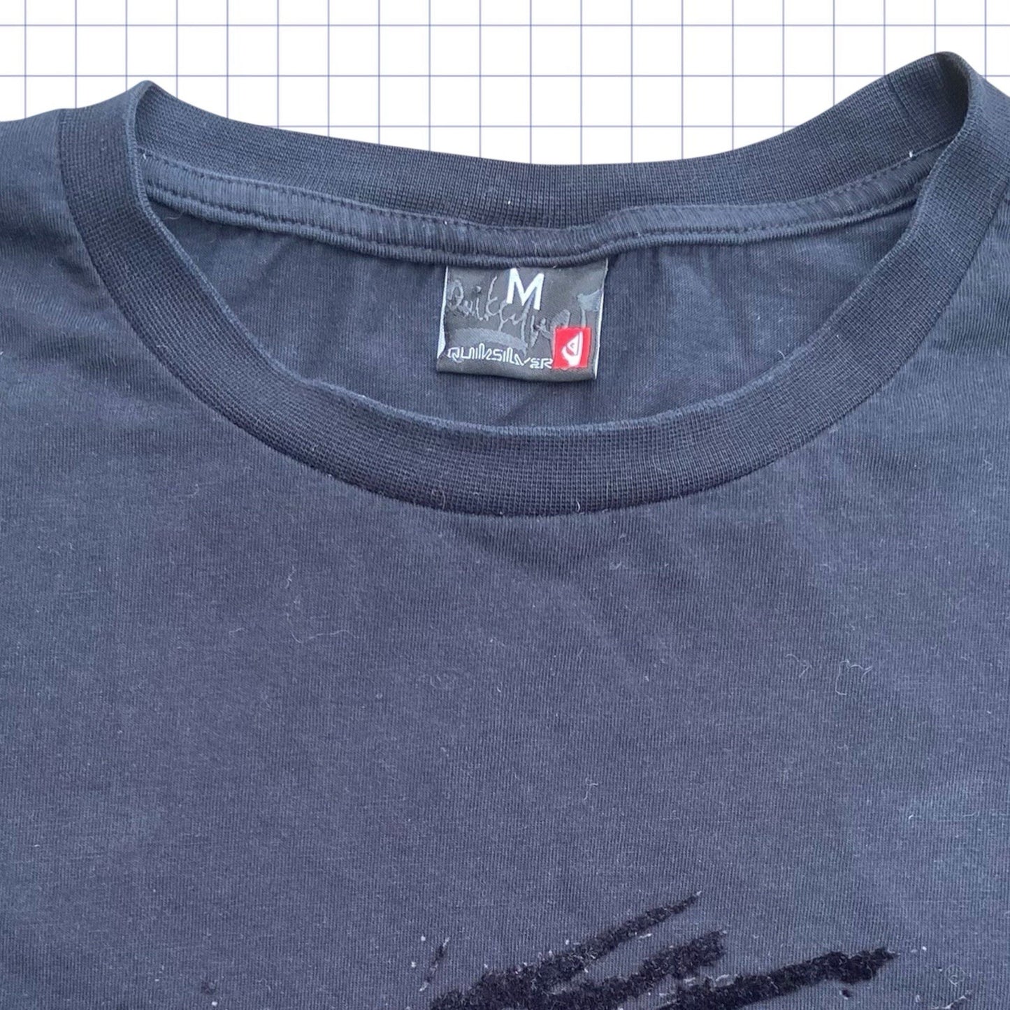 Vintage Quiksilver Suede Graphic Tshirt - M