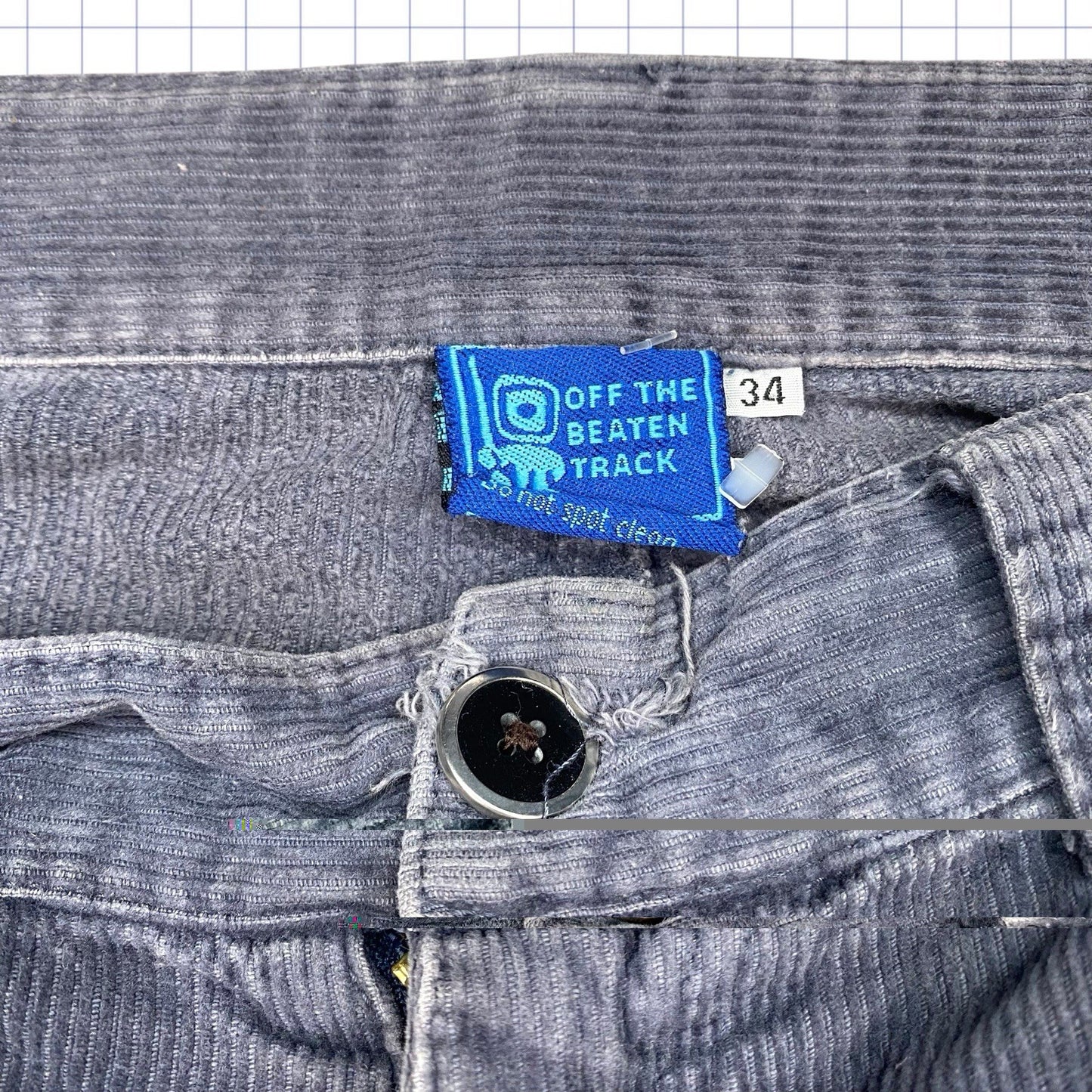 2000s Corduroy Shorts - 34W