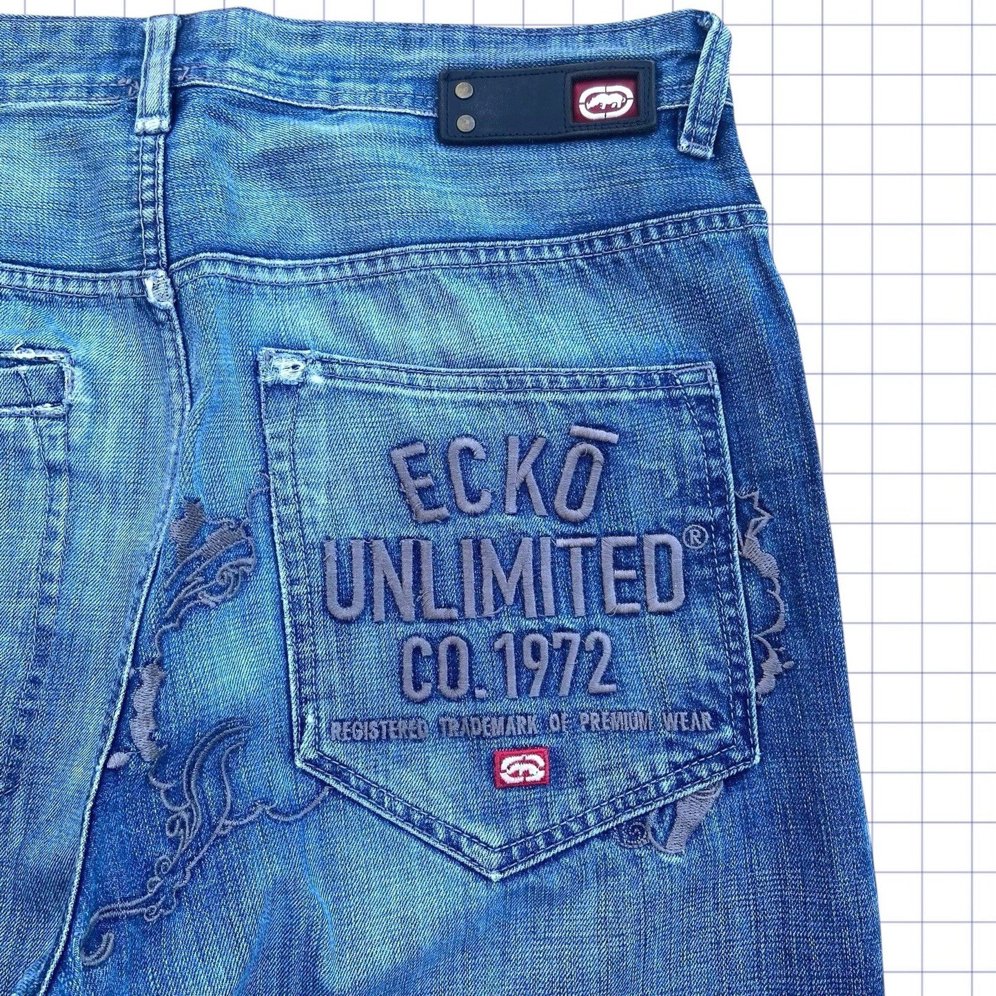 Vintage Ecko Unltd Embroidered Jorts - 33W