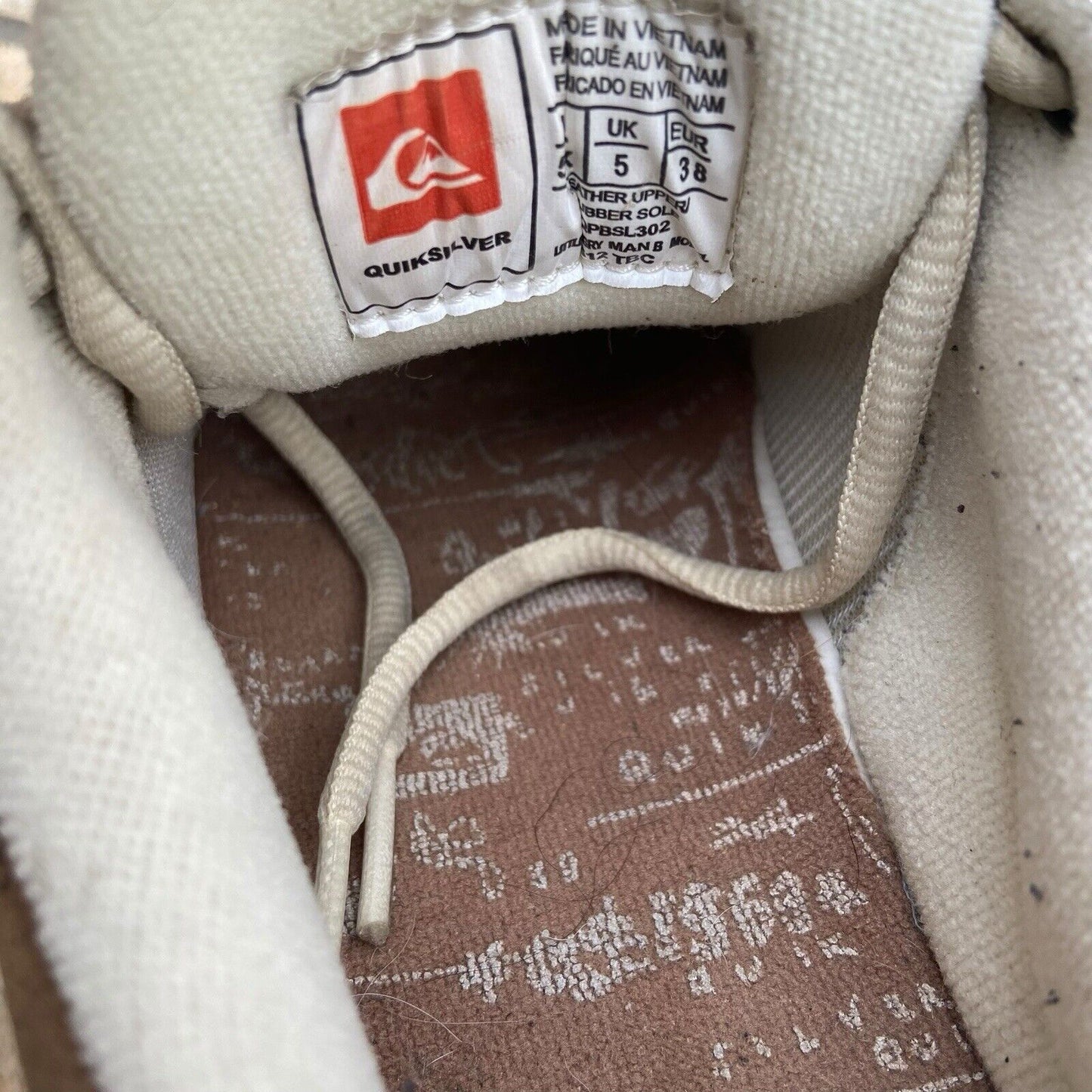 Vintage Quiksilver Trainers -  UK 5