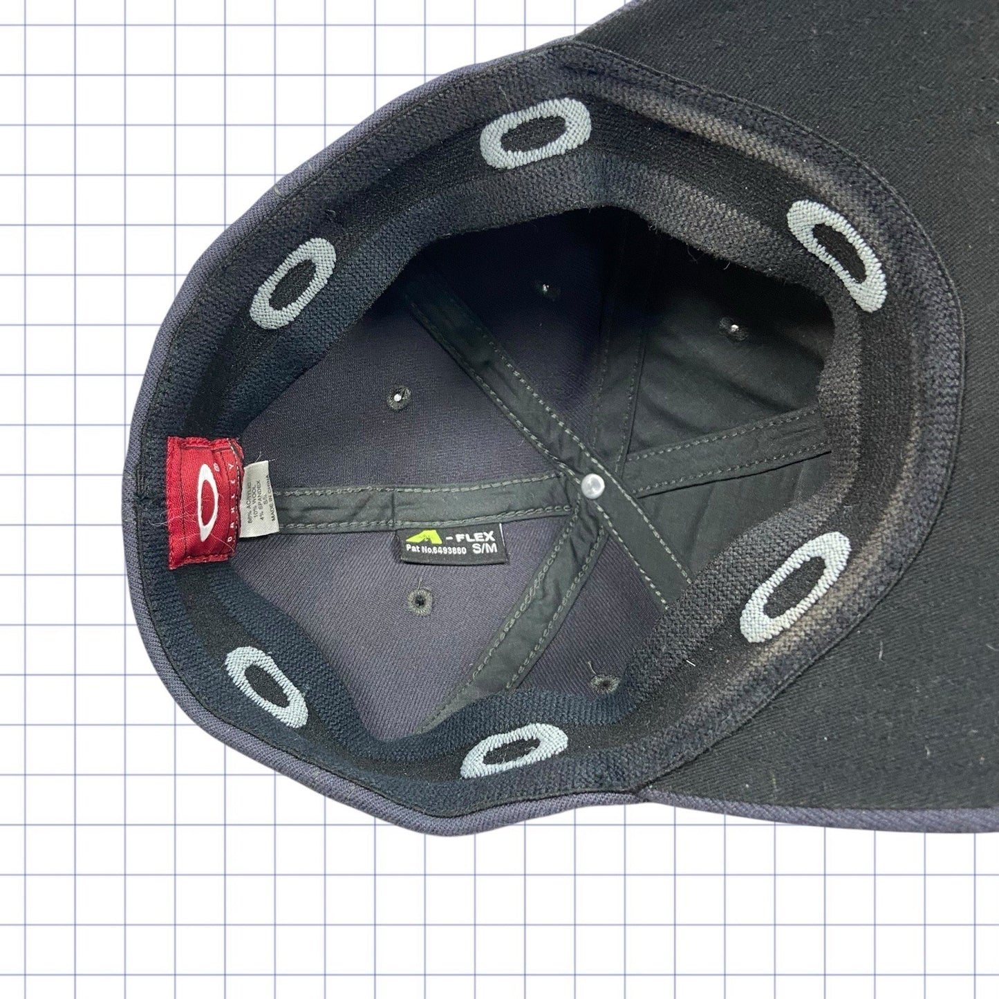 Vintage Oakley Metallic O Cap