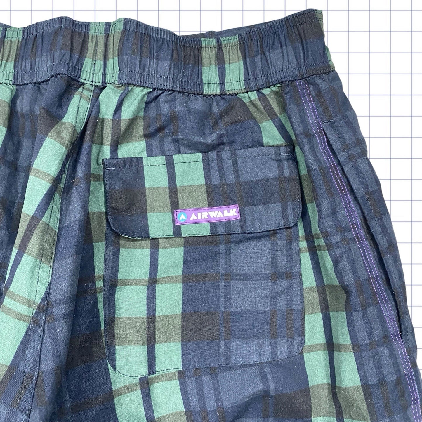 2000s Air Walk Board Shorts -  28W