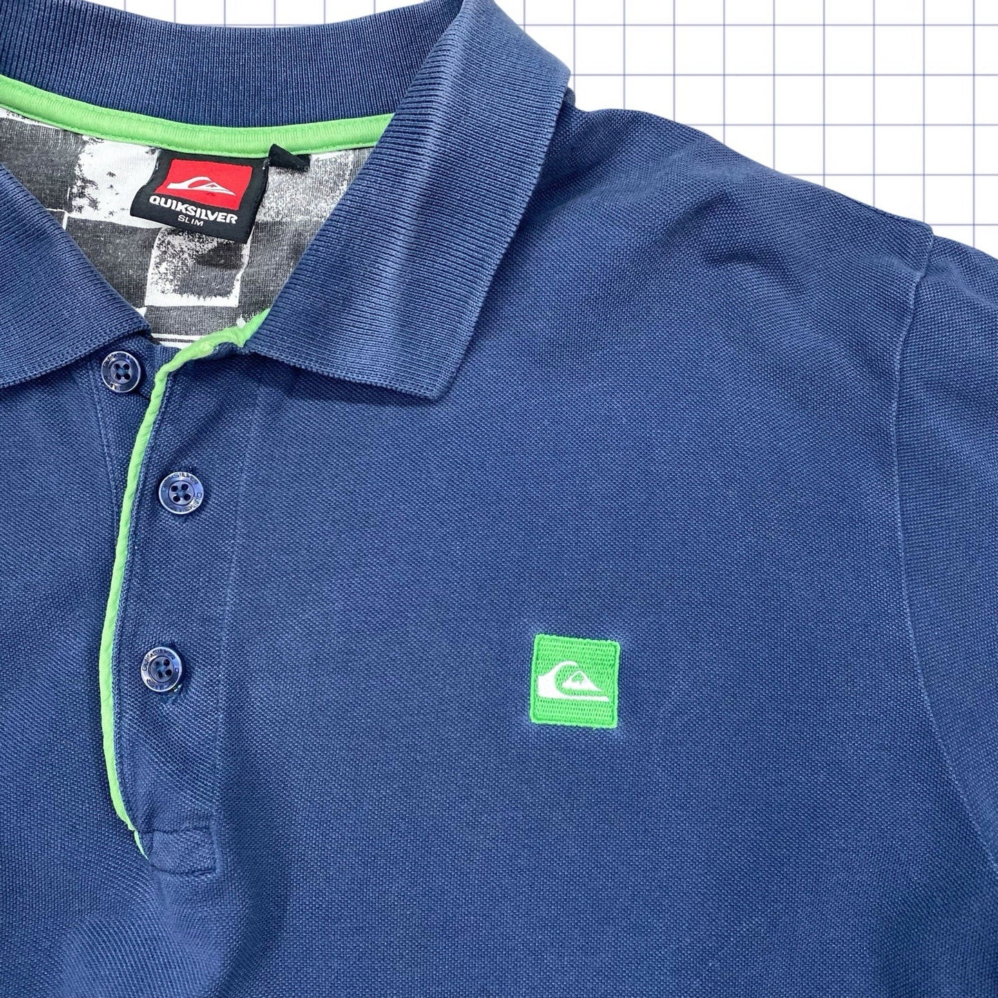 Vintage Quiksilver Polo Button Up Tshirt  - L