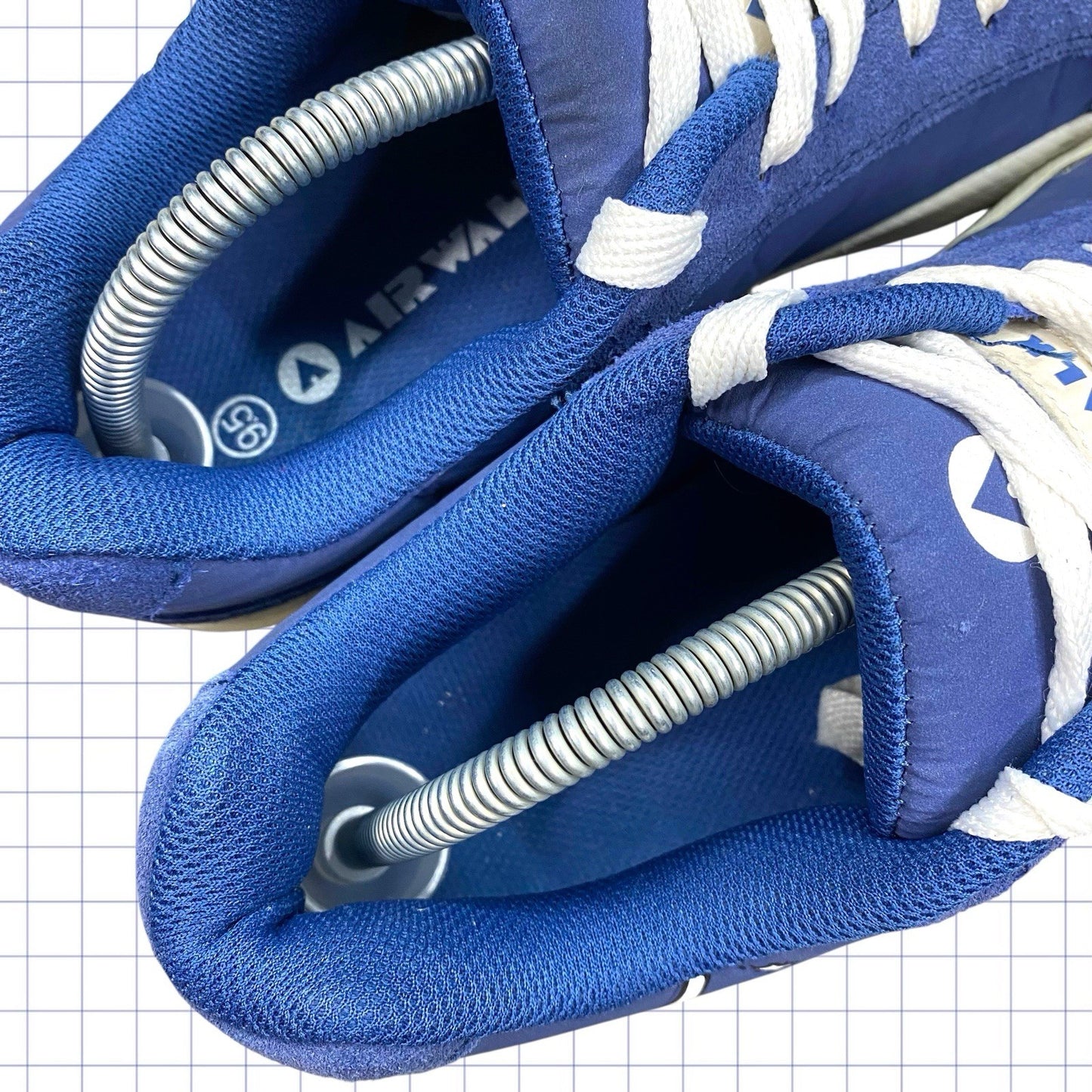 Vintage Airwalk Spellout Trainers - UK 9.5