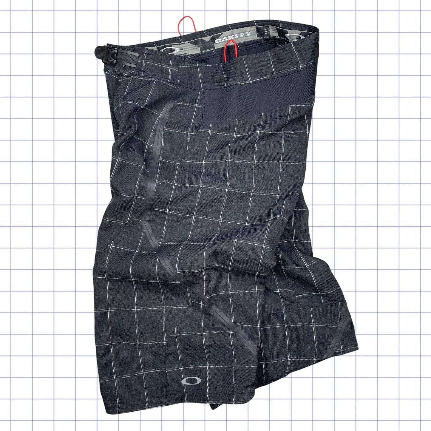 Oakley Gridded Shorts - 32W