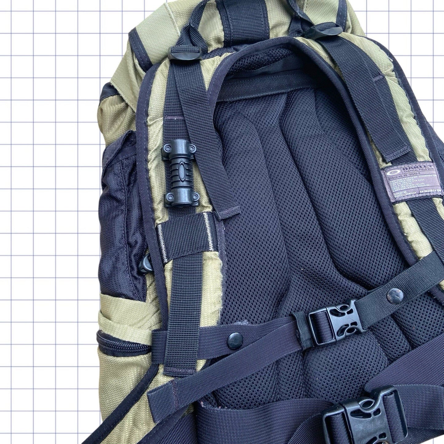 Oakley 2006 Tactical Field Gear Desert Backpack