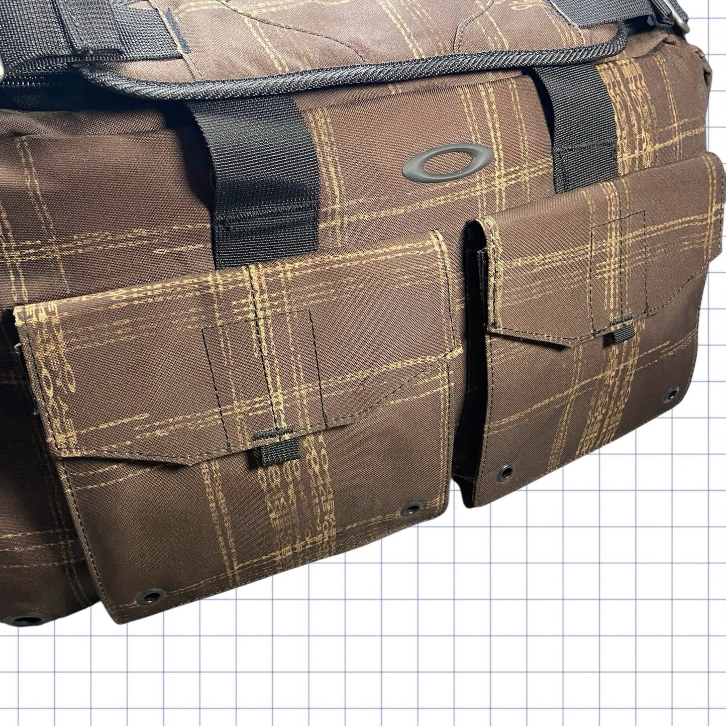 Vintage Oakley Tactical Field Gear Duffle Bag