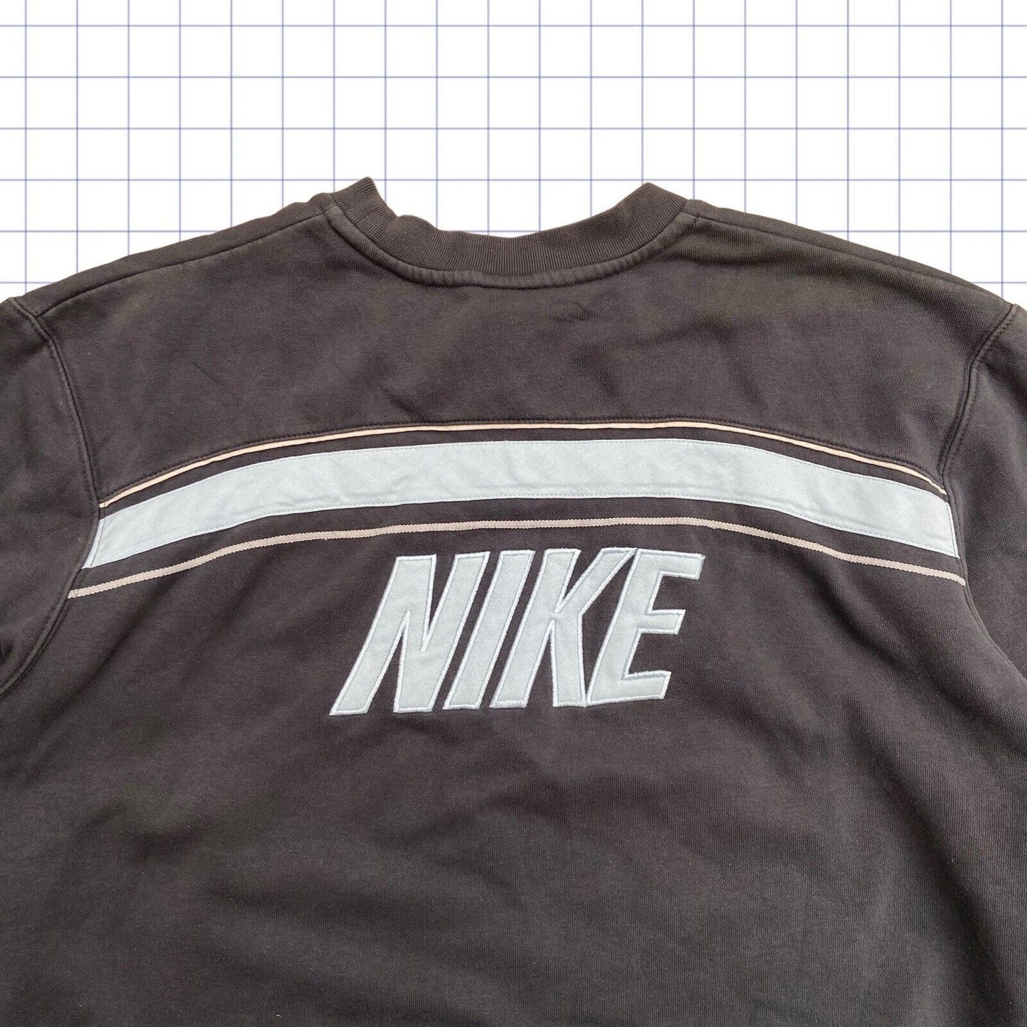 Early 2000s Nike Jumper - L