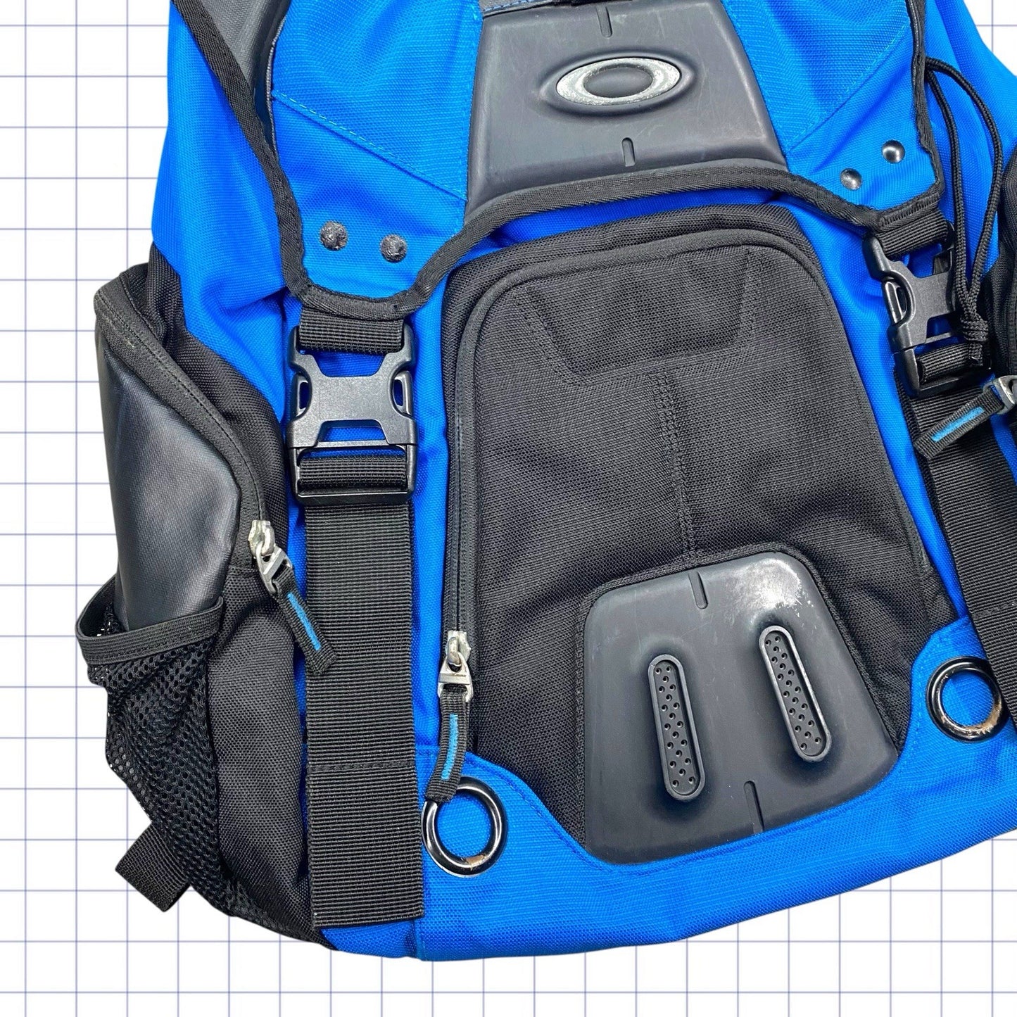 Vintage Oakley Software Geabox Backpack