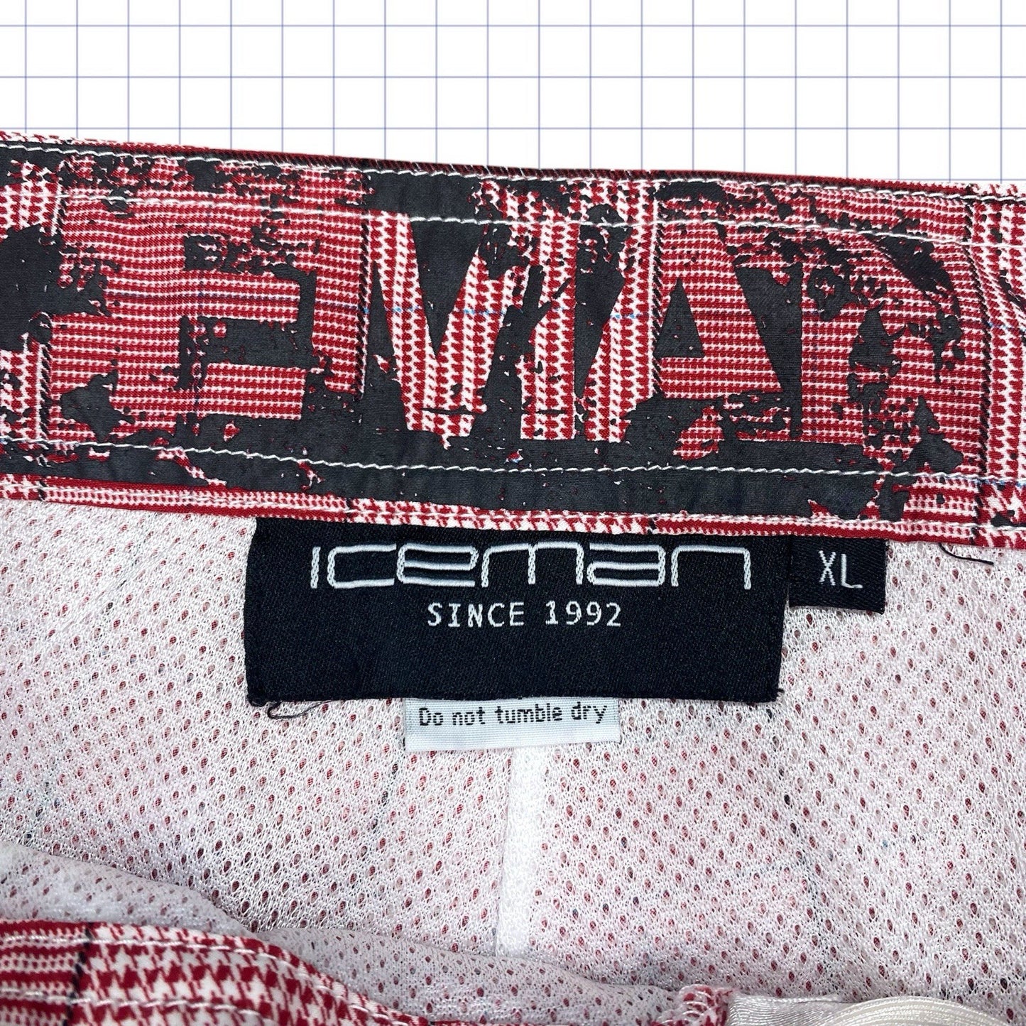 Quicksilver Style Gridded Board Shorts - 35W