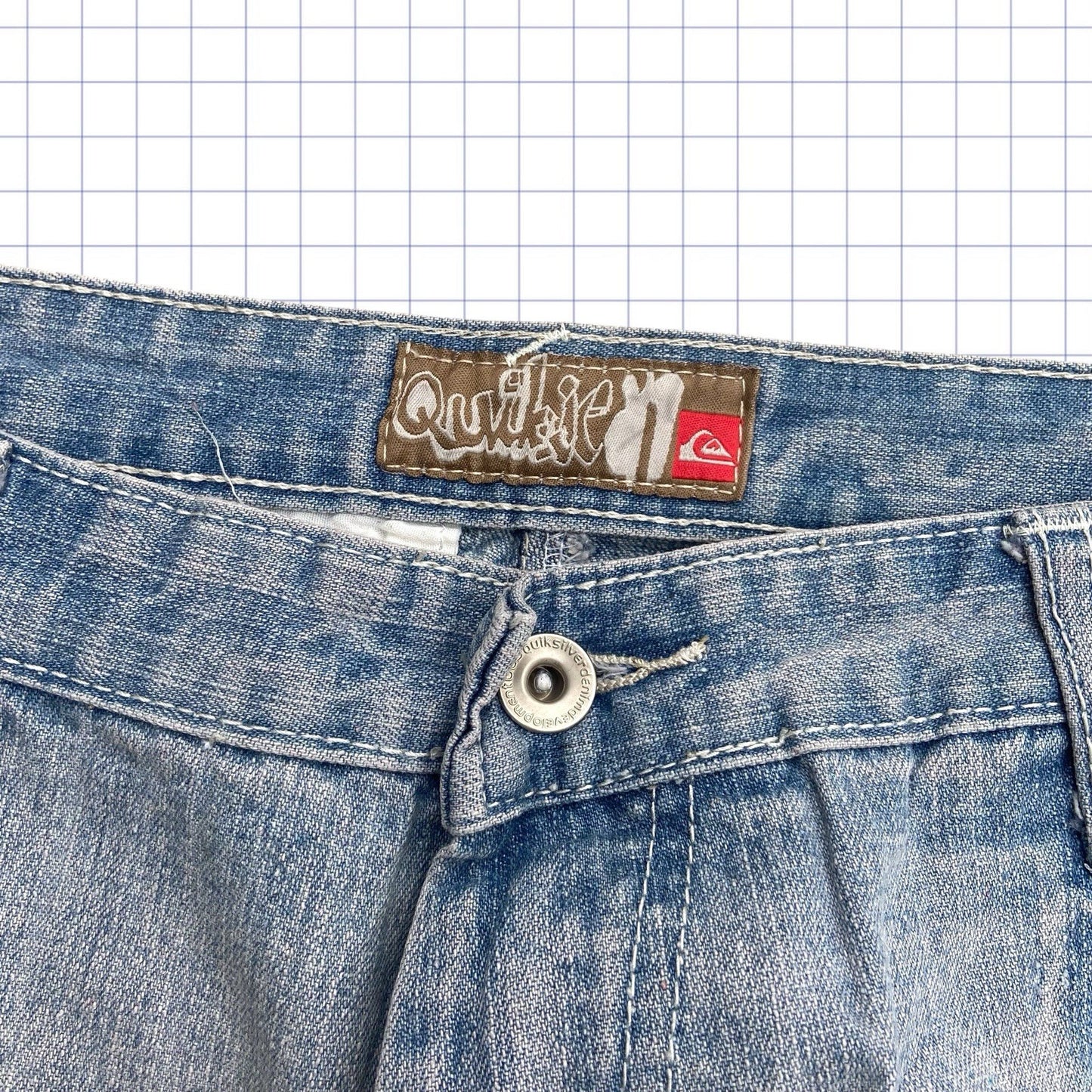 Vintage Quiksilver Spellout Jorts - 32W