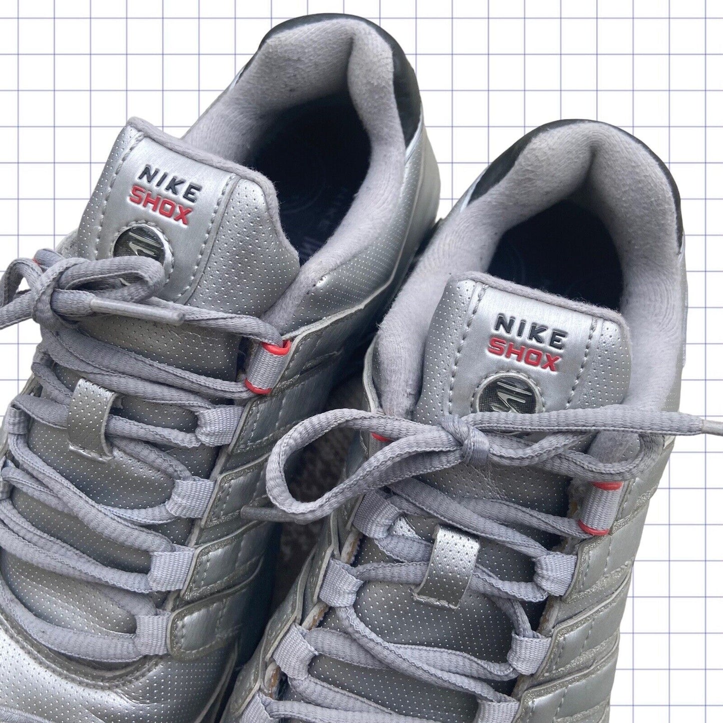 Vintage Nike Silver Shox - Uk 7