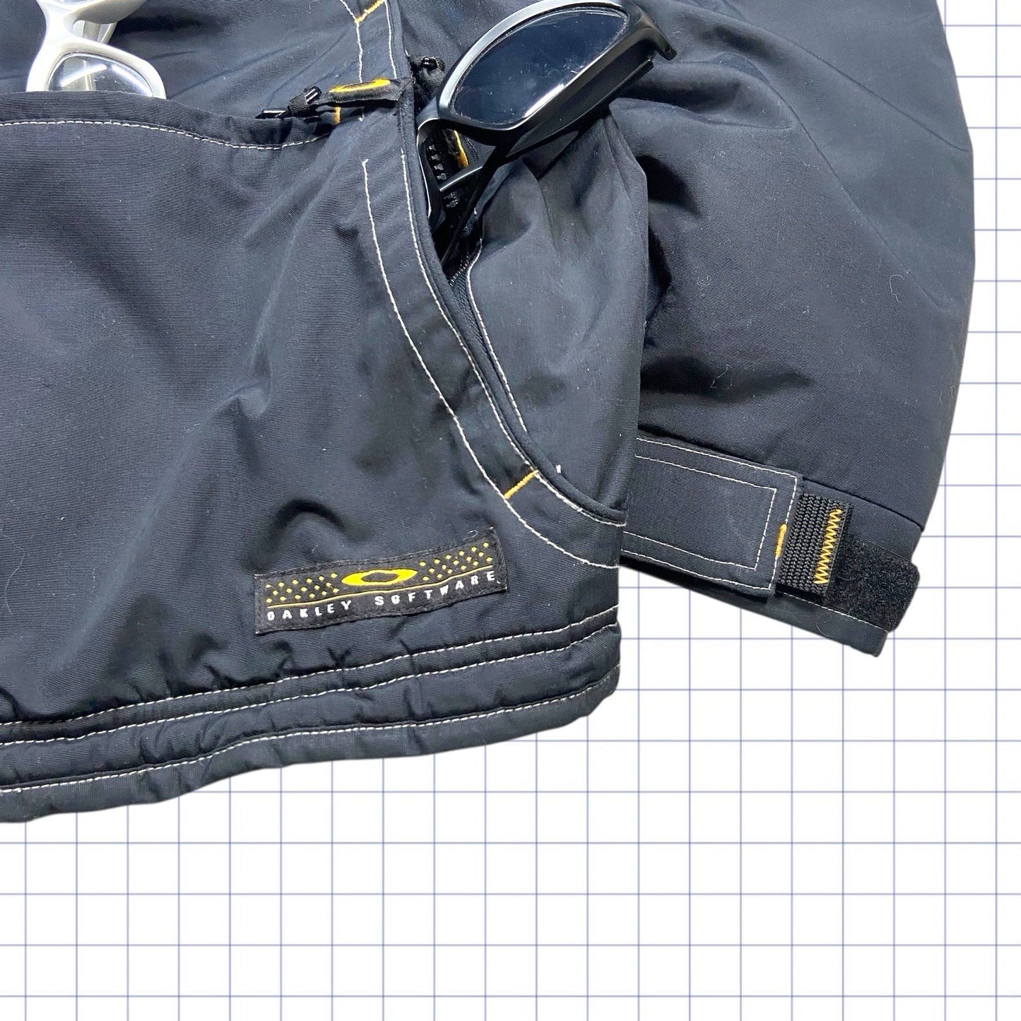 Vintage Oakley Software Insulated Ski Jacket - L/XL