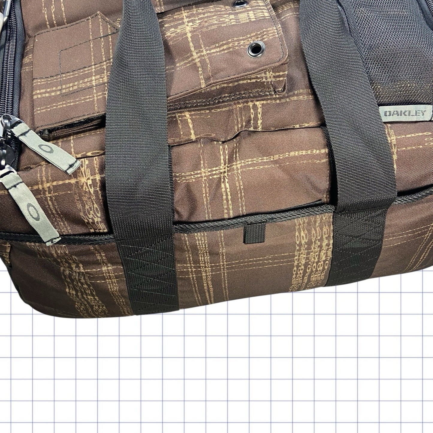 Vintage Oakley Tactical Field Gear Duffle Bag