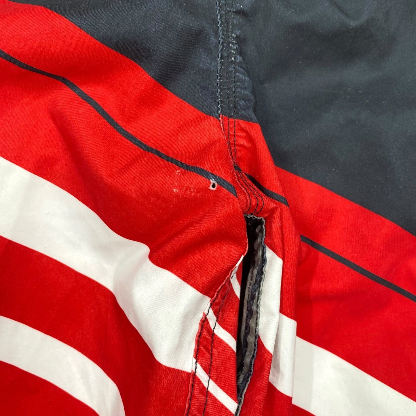 Quiksilver Boardshorts - 28W