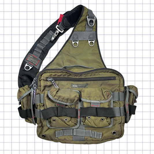 2005 Oakley Tactical Field Gear AP Messenger Sling bag