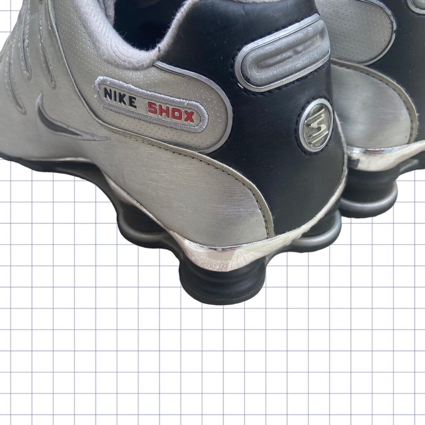 Vintage Nike Silver Shox - Uk 7