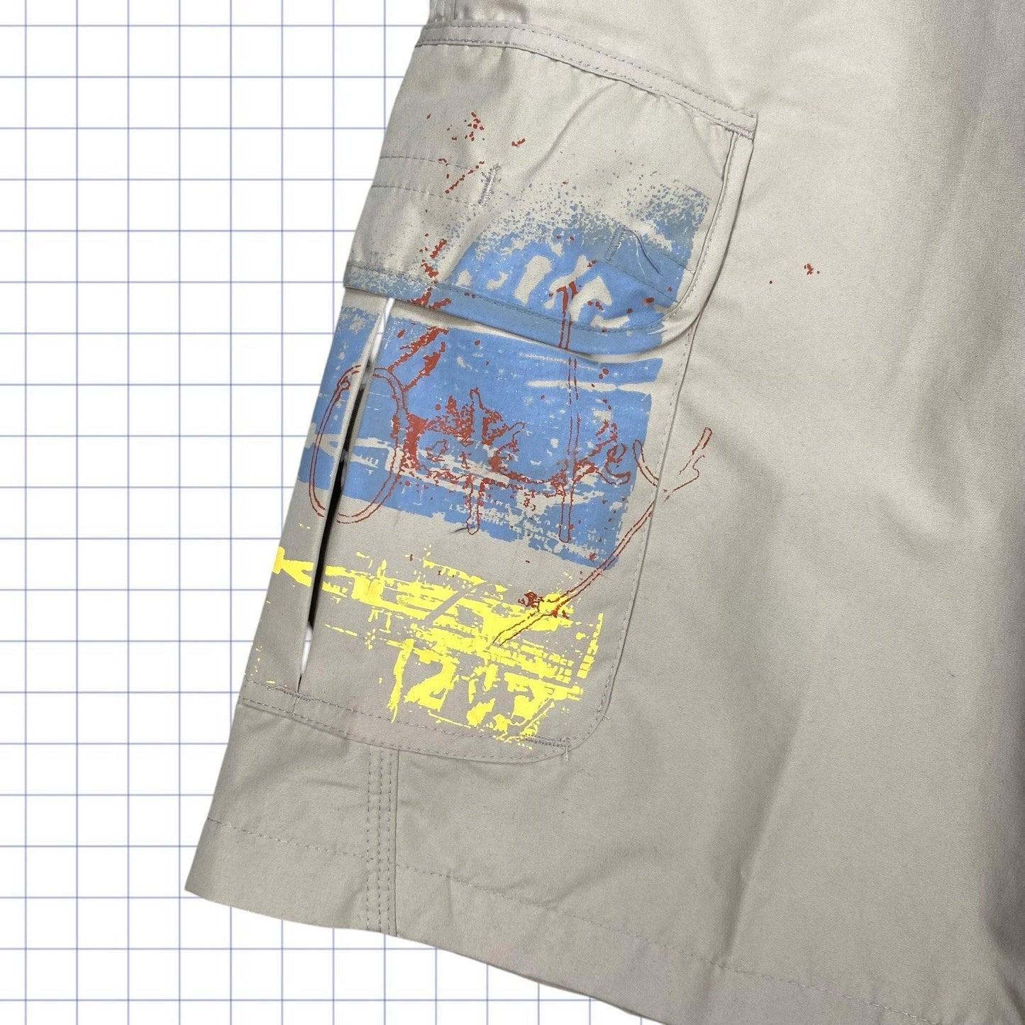 Early 2000s Oakley Multi Pocket Shorts - 31W