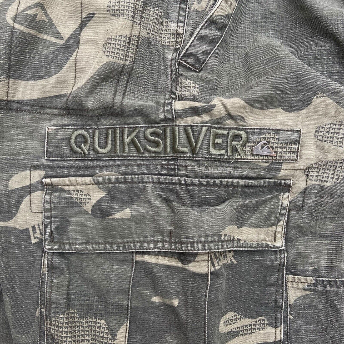 Vintage Quiksilver Camo Cargo Jorts - XL