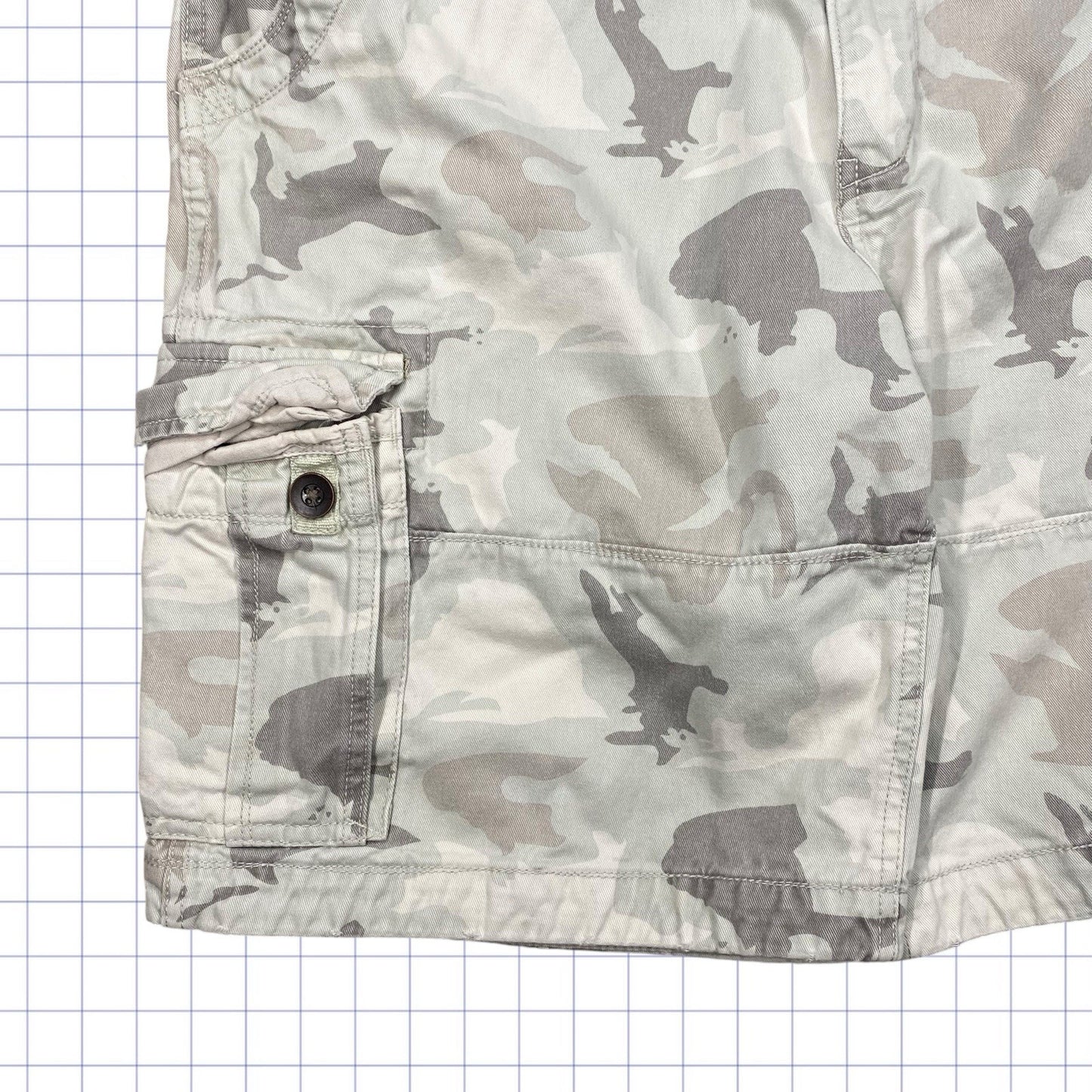 2000s Camo Shorts - 38W