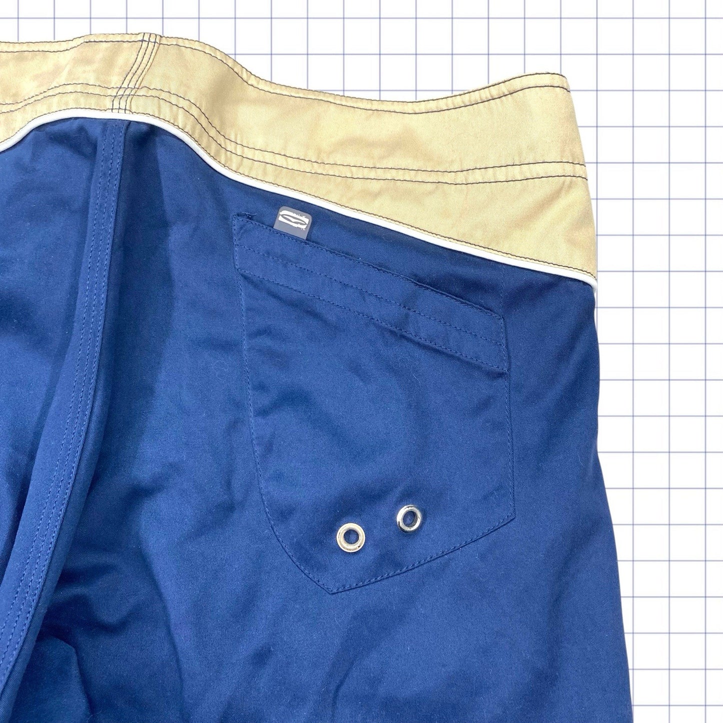 Vintage Y2K Gul Board Shorts - 35W