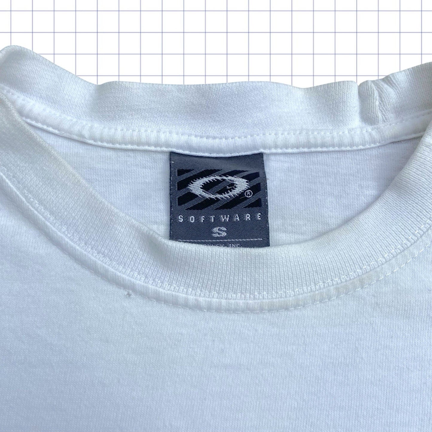 Vintage Oakley Bomb Tshirt - S