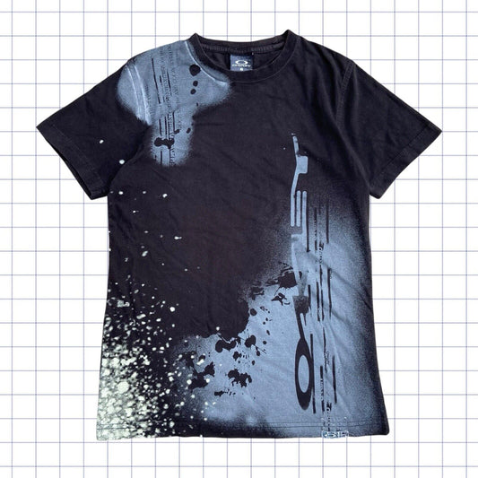 Early 2000s Oakley Tshirt - S