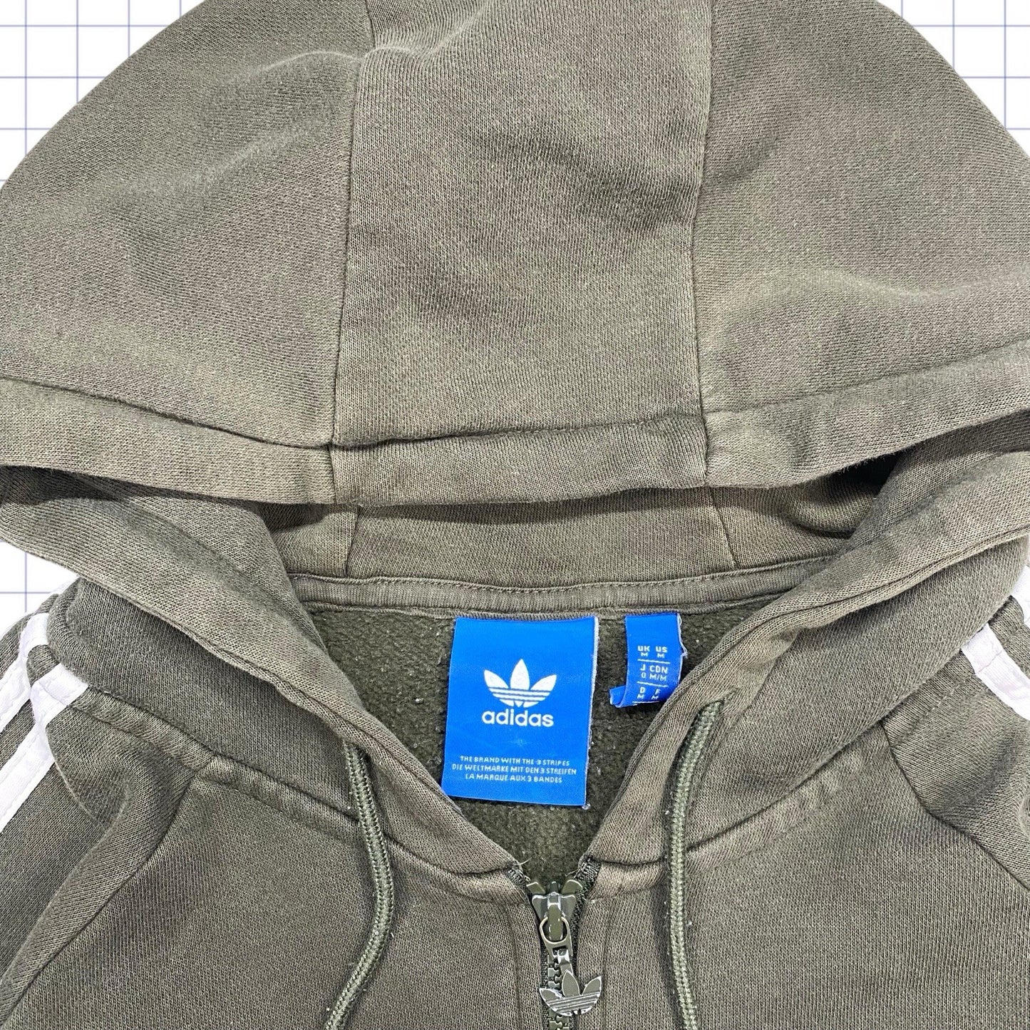 Classic Adidas Hoodie - M