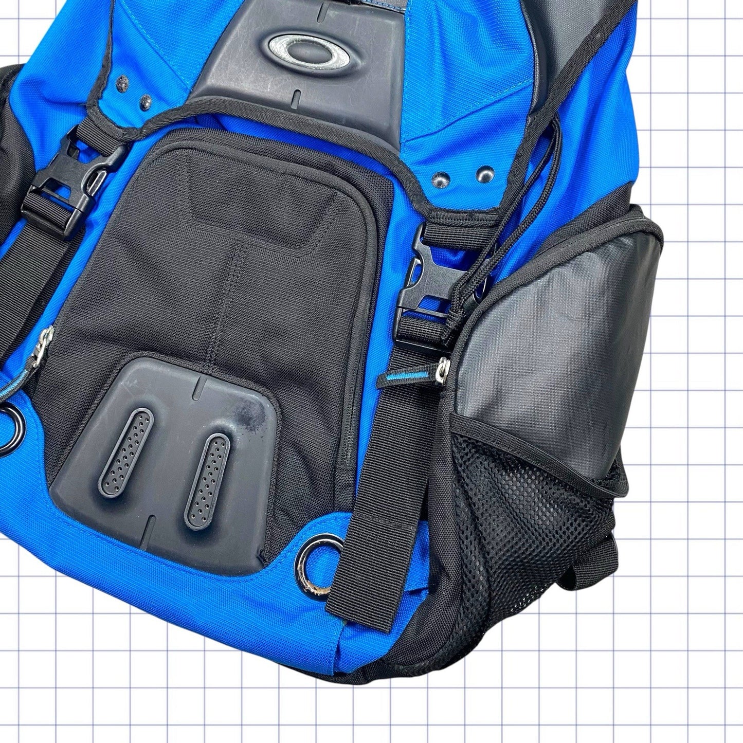 Vintage Oakley Software Geabox Backpack