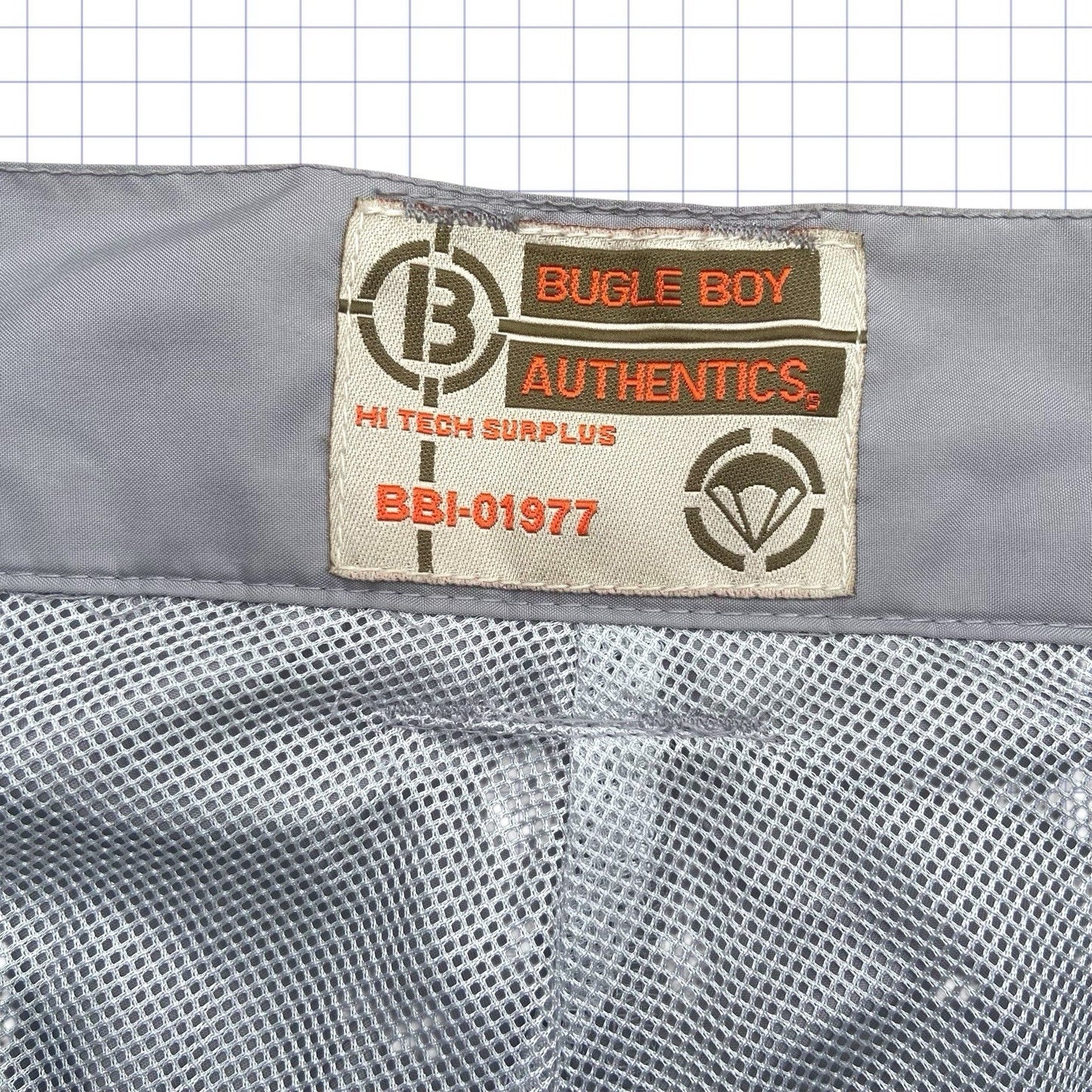 Vintage Oakley Style Cargo Shorts – 35W