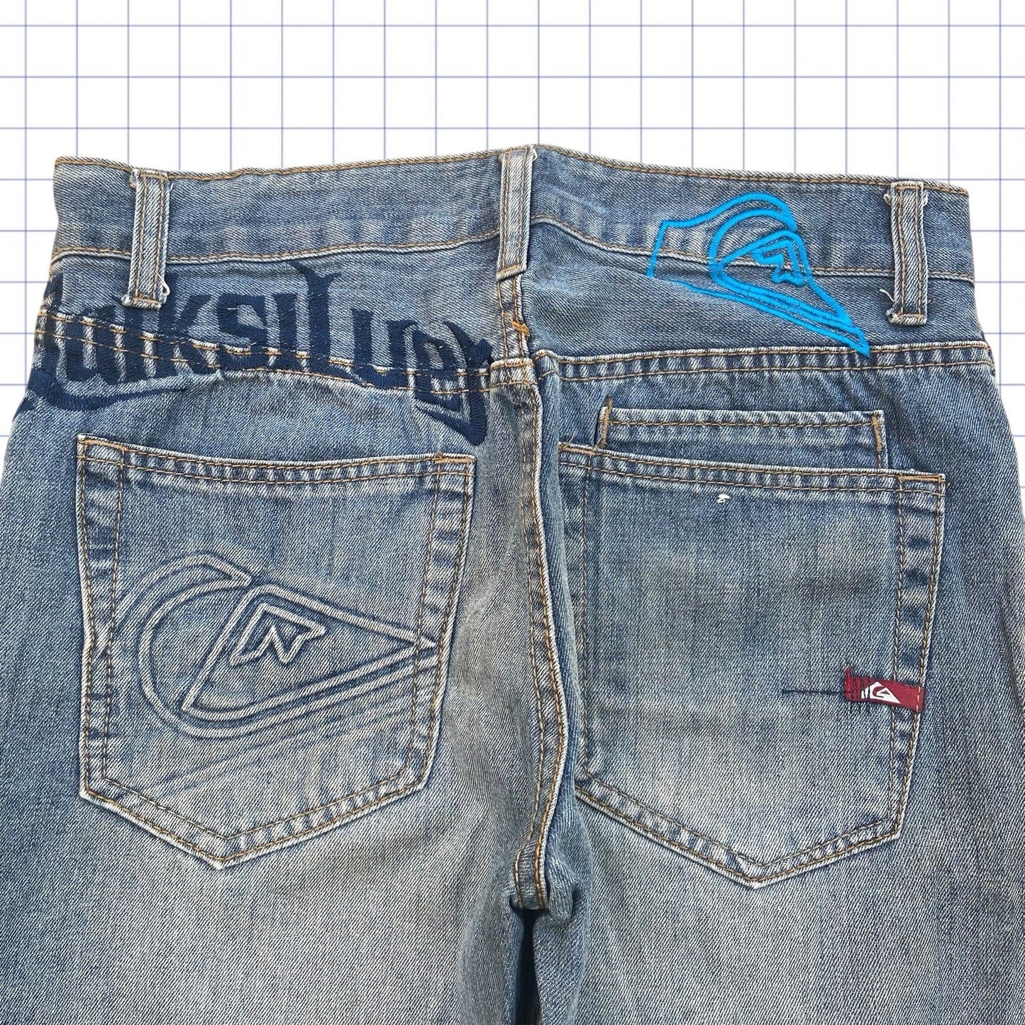 Vintage Quiksilver Big Logo Jorts - 30W