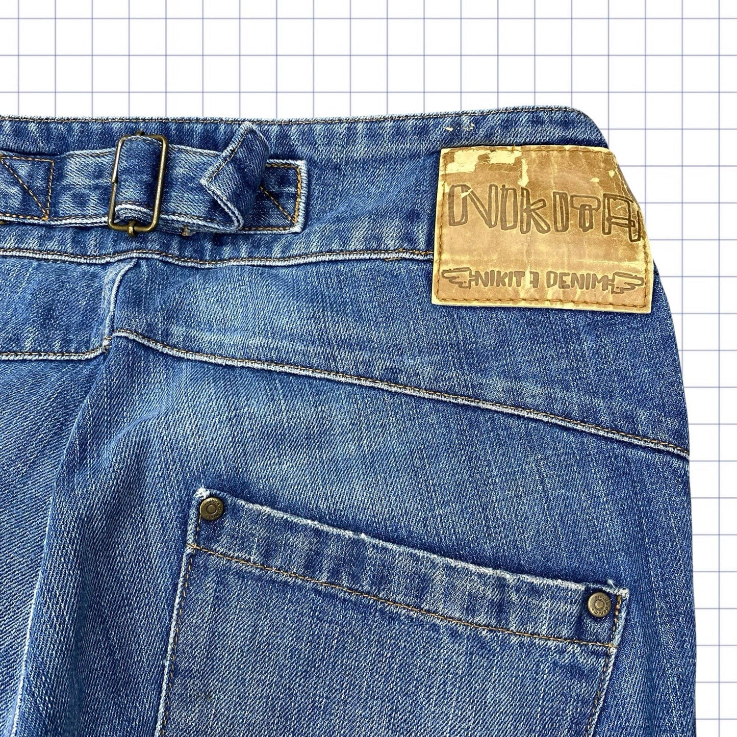Vintage Nikita Y2K Shorts - 30W