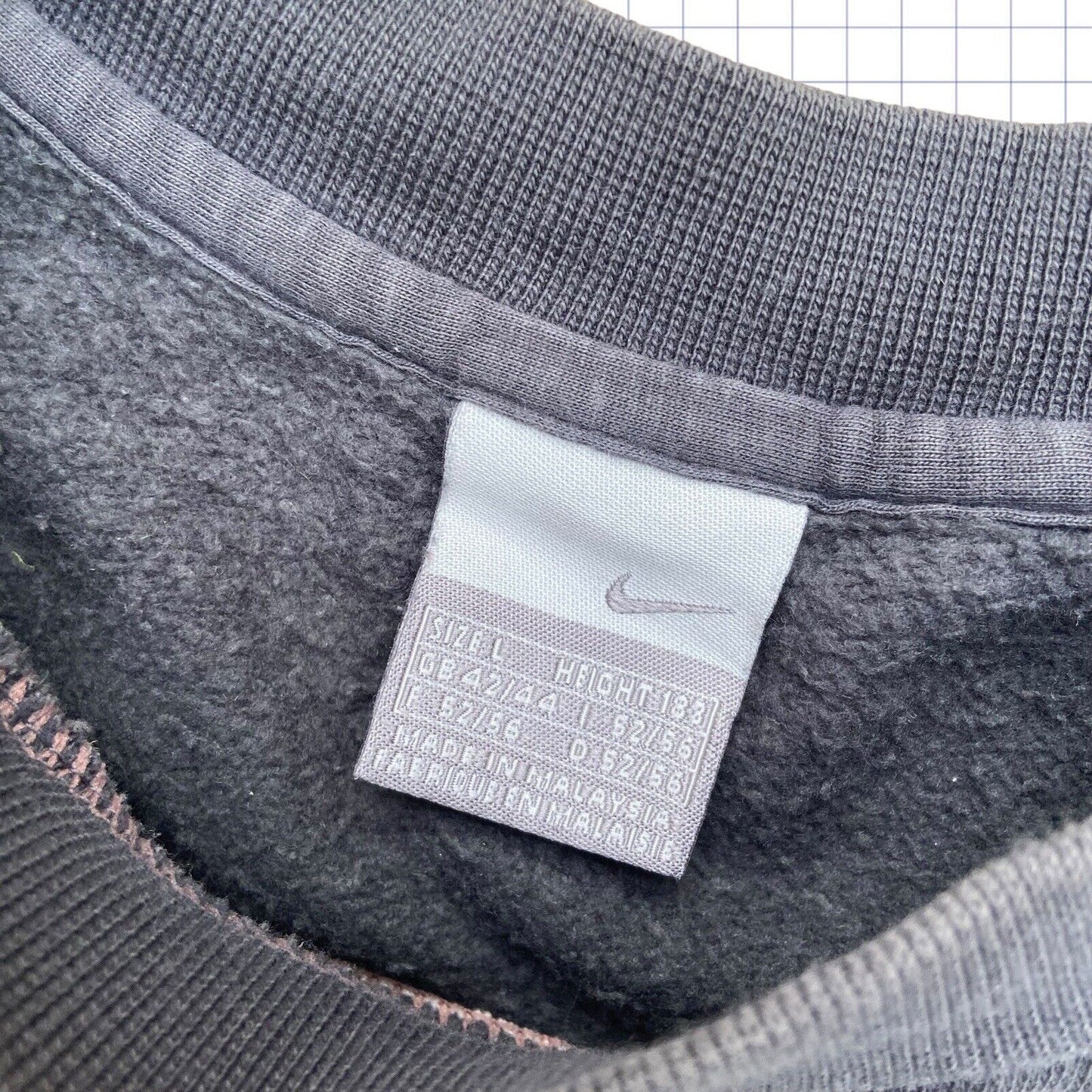 Early 2000s Nike Jumper - L