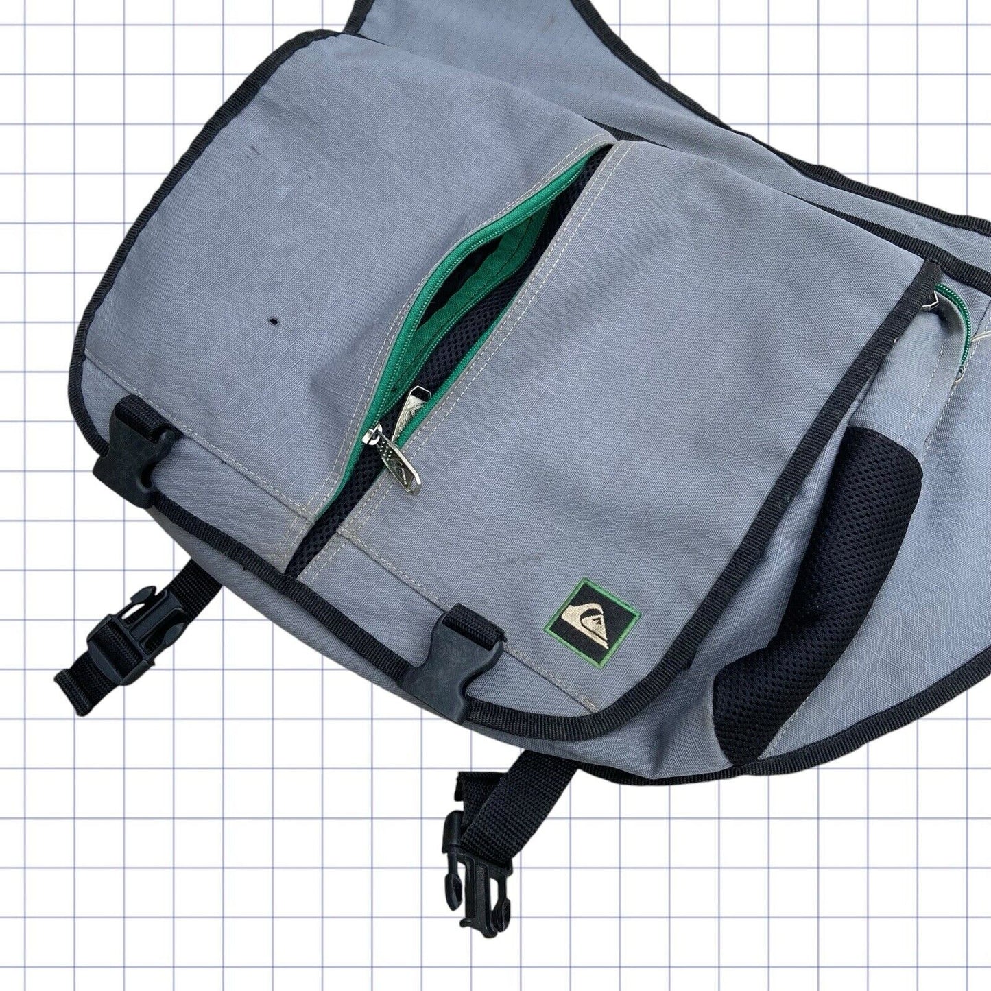 Quiksilver Technical Messenger  Bag