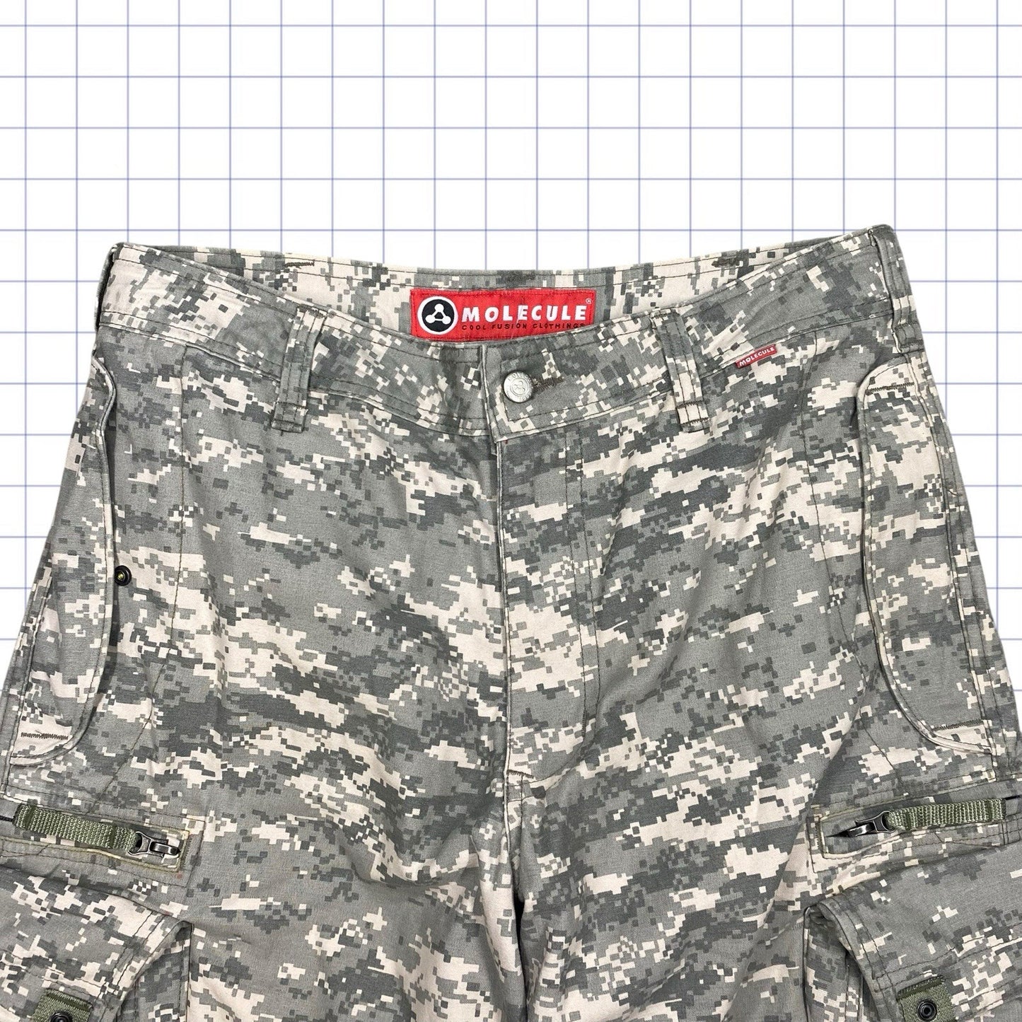 Surfwear Style Camo Cargo Shorts - 34W