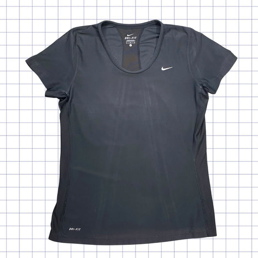 Nike Womans Sport Tshirt  - M/L