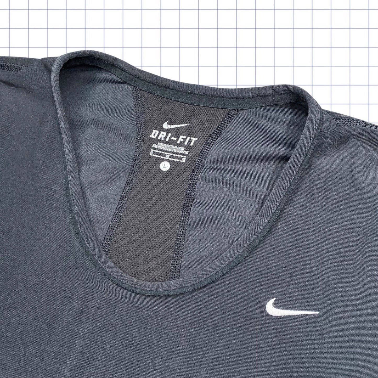 Nike Womans Sport Tshirt  - M/L