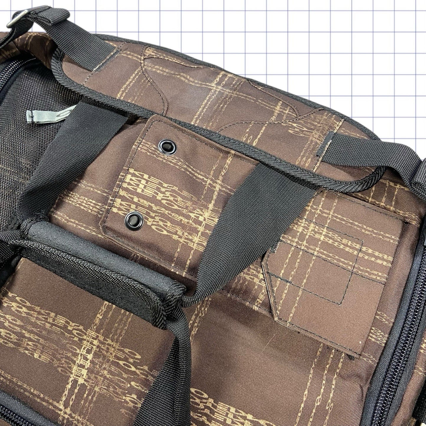 Vintage Oakley Tactical Field Gear Duffle Bag