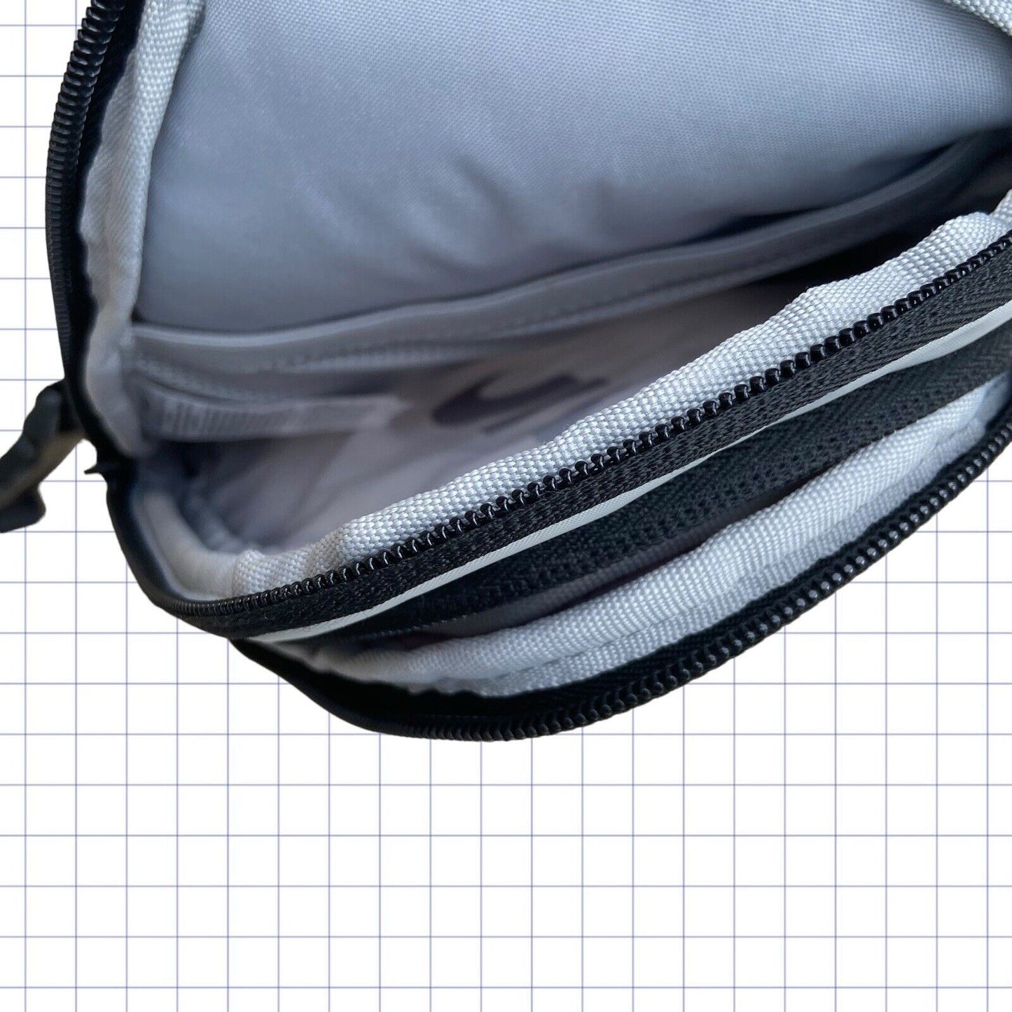 Nike Air Max Bubble Sling Bag