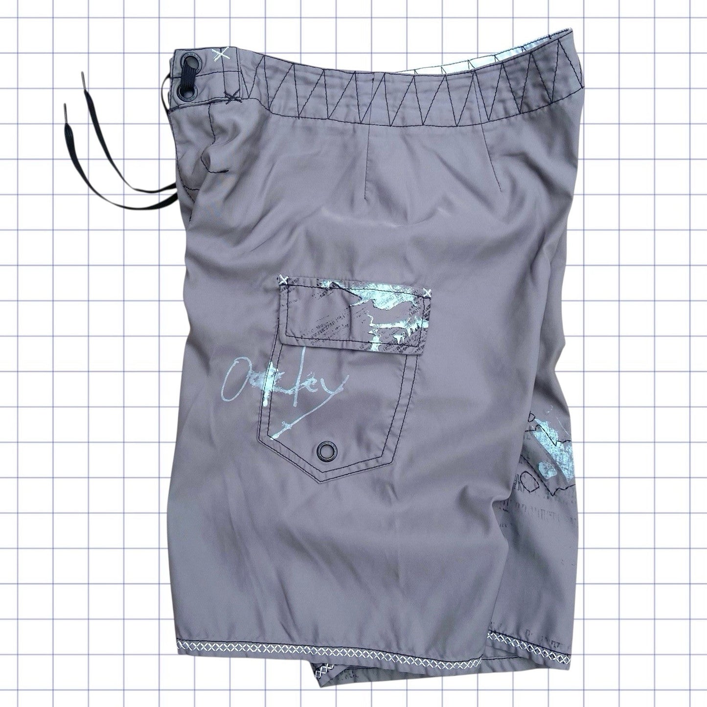 Vintage Oakley Skull Board Shorts – 30W