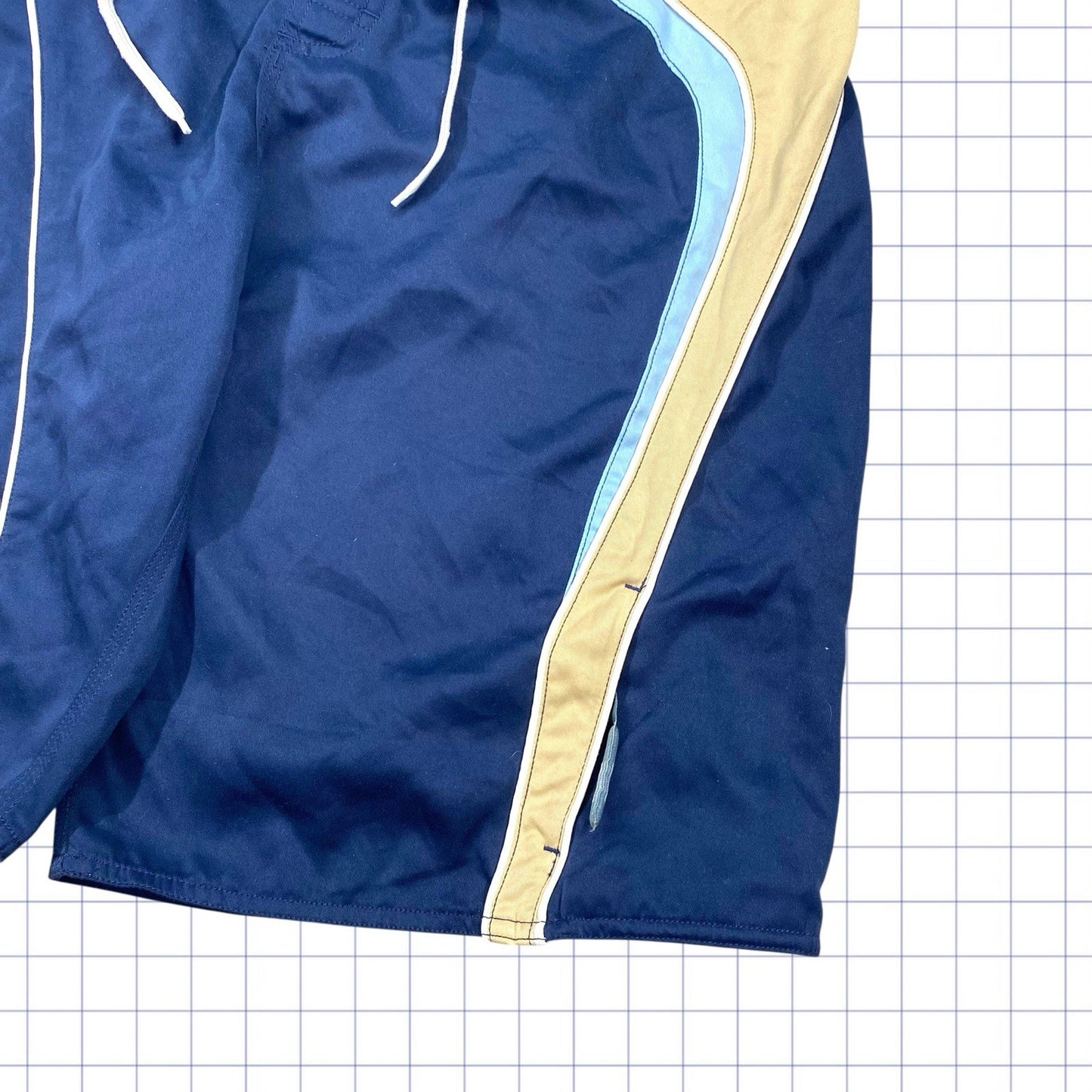 Vintage Y2K Gul Board Shorts - 35W