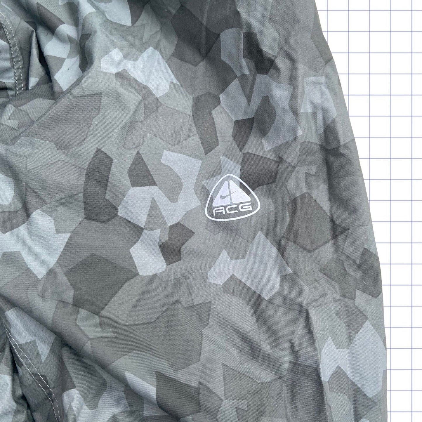 Vintage Nike ACG Camo Stormfit Jacket - M